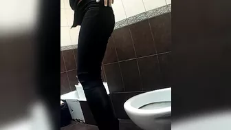 what a pressure-pee from a slim girl, Voyeur Collection, PissRIP