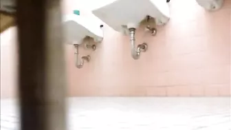 15305094 [Dangerous toilet voyeur] JK! JK! The young girl's pee pussy was erotic in Toro Toro